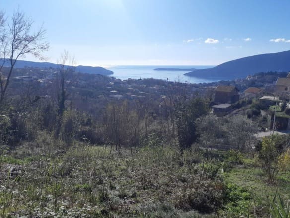 Land plot for sale in Herceg Novi