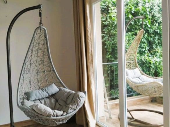 Seaside Serenity: Your Coastal Retreat on the Bar Riviera