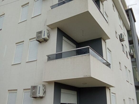 One-Bedroom Apartment in Šušanj