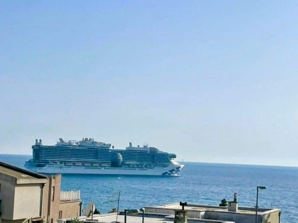 Sea-View 2-Bedroom Apartment for Sale in Šušanj