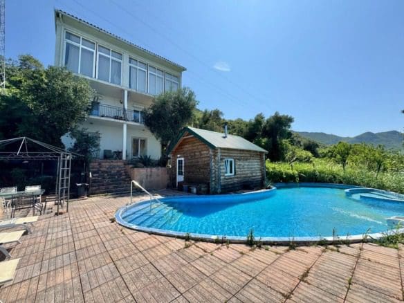 villa for sale in Podbabac Budva