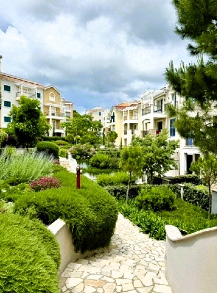 Apartment with Terrace Luštica Bay