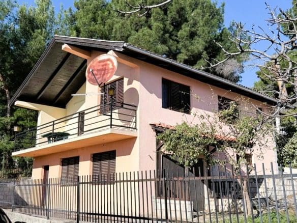 House for Sale in Bar